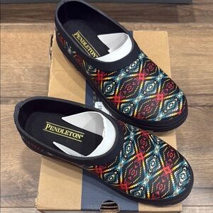 Pendleton Carico Lake Garden Clog